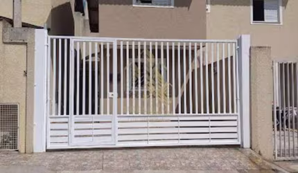 Sobrado com 2 dormitórios à venda, 70 m² por R$ 450.000,00 - Jardim das Cerejeiras - Atibaia/SP