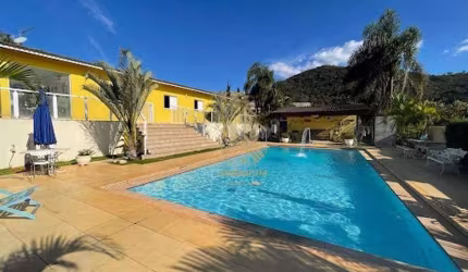 Casa com 6 dormitórios à venda, 2500 m² por R$ 2.300.000,00 - Jardim dos Pinheiros - Atibaia/SP