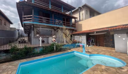 Casa com 3 dormitórios à venda, 320 m² por R$ 1.000.000,00 - Jardim Santa Rita de Cássia - Bragança Paulista/SP