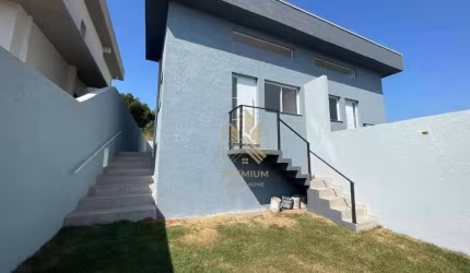 Casa com 2 dormitórios sendo 01 suíte 150m² por R$ 350.000 - Vila Santa Helena - Atibaia/SP