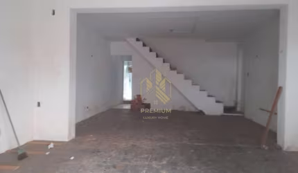 sobrado comercial com excelente localização
