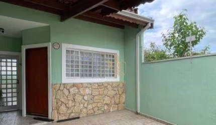 Casa com 3 dormitórios à venda, 97 m² por R$ 480.000 - Jardim do Alvinópolis - Atibaia/SP