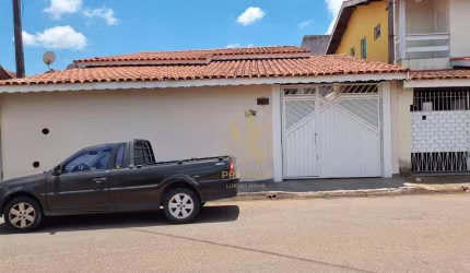 Casa com 2 dormitórios à venda, 157 m² por R$ 900.000,00 - Jardim Alvinópolis - Atibaia/SP