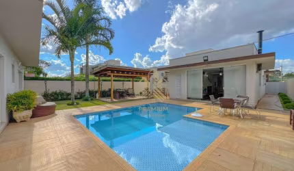 Casa com 4 dormitórios, 295 m² - venda por R$ 1.890.000,00 ou aluguel por R$ 14.050,00/mês - Condomínio Shambala II - Atibaia/SP