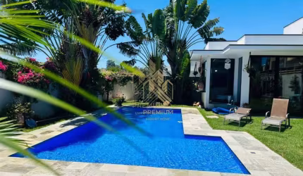 Casa à venda no Condomínio Figueira Garden em Atibaia/SP