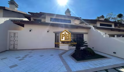 Casa com 3 dormitórios para alugar, 190 m² por R$ 6.980/mês - Vila Santista - Atibaia/SP