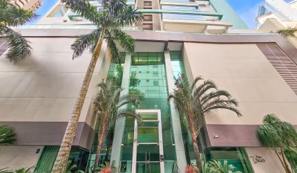 Apartamento alto padrão na Barra Sul - Quadra Mar de Balneário Camboriú