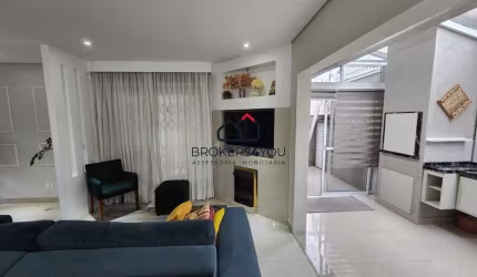 Casa em condomínio fechado com 3 quartos à venda na Rua Governador Jorge Lacerda, 244, Guabirotuba, Curitiba por R$ 699.000