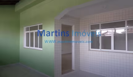 Oportunidade, excelente casa com 2 quartos e amplo terraço – Bangu