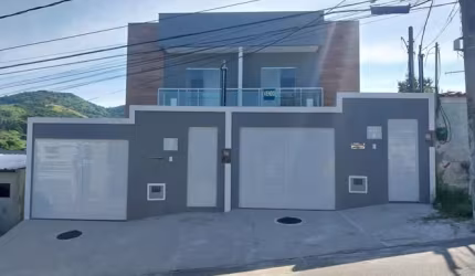 Linda casa NOVA duplex com duas Suítes e área Gourmet – Rua André Temudo.