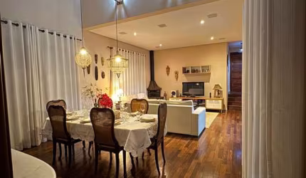 CASA DE 208 M² DE ÁREA CONSTRUÍDA COM 3 SUÍTES NO CONDOMINÍO RESERVA DA SERRA- JUNDIAÍ - SP *ACEITA PERMUTA POR APARTAMENTO NO ALTA VISTA*
