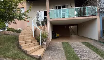 CASA DE 180M² DE ÁREA CONSTRUÍDA COM 3 DORMS SENDO 1 SUÍTE NO COND. TERRAS DE GÊNOVA EM JUNDIAÍ-SP