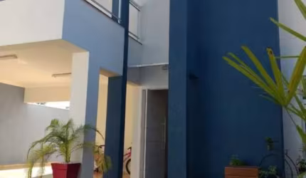 CASA DE 290M² DE ÁREA CONSTRUÍDA COM 3 DORMITÓRIOS, SENDO 1 SUÍTE NO BAIRRO DA COLÔNIA EM JUNDIAÍ SP ***ESTUDA PERMUTA POR IMÓVEL DE MENOR VALOR ***