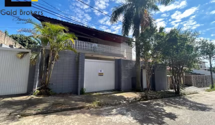 CASA DE 536M² DE ÁREA CONSTRUÍDA COM 4 DORMITÓRIOS E EDÍCULA NO CONDOMÍNIO JARDIM EUROPA EM JUNDIAÍ - SP