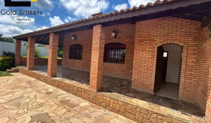 Casa espetacular de 5 Quartos com 3 Suítes e 10 Vagas de Garagem no Jardim Boa Vista, Jundiaí-SP