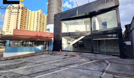 PONTO COMERCIAL DE 160 M² COM MEZANINO, FACHADA DE VIDRO E 2 VAGAS NA AV. 9 DE JULHO EM JUNDIAÍ - SP