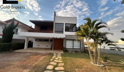 CASA COM 420 M² DE ÁREA CONSTRUÍDA COM 3 SUÍTES, SENDO UMA SUÍTE MASTER, NO CONDOMÍNIO RESERVA DA SERRA EM JUNDIAÍ - SP