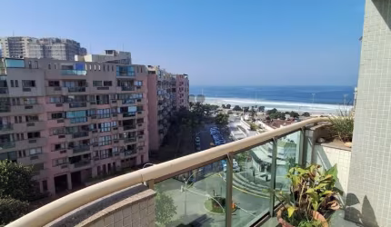 Cobertura com 3 quartos para venda, 379m2, no condomínio Sunshine Drive.