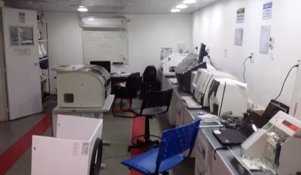 Espaço comercial com 04 salas, 170m2 - OPORTUNIDADE