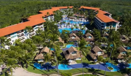 Excelente apartamento em condomínio Beira Mar em Muro Alto!