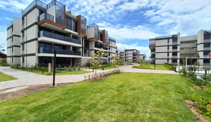 Excelente apartamento de 4 quartos, varanda ampla e lazer completo para família em Muro Alto. Não Perca!