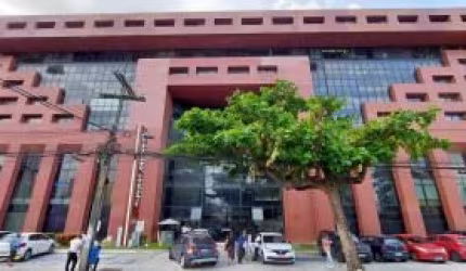Excelente sala comercial ampla no bairro do Pina.