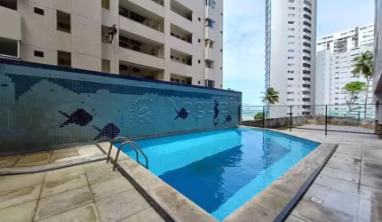Flat com excelente localização mobiliado, localizado no bairro de Boa Viagem com piscina. Aproveite!!