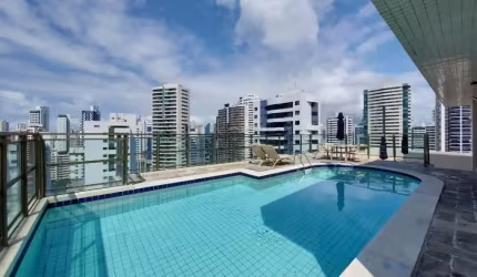 Excelente flat mobiliado e decorado localizado no bairro de Boa Viagem.