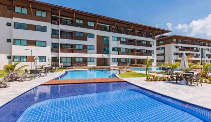 Excelente apartamento mobiliado, varanda goumert com varanda localizado na praia do Cupe