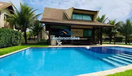 EXCELENTE BANGALÔ MOBILIADO COM PISCINA PRIVATIVA FRENTE MAR EM MURO ALTO