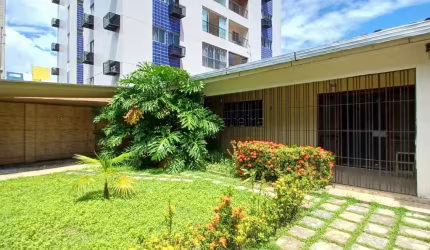Oportunidade -  Casa 179m²com piscina, 2 vagas - Na Várzea