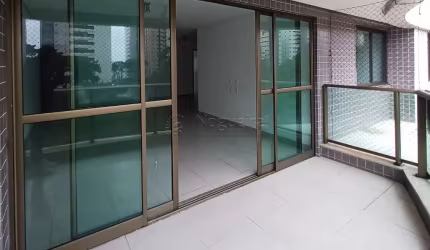 Excelente apartamento de 164,62m² de área privativa, localizado no bairro de Boa Viagem.