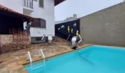 Casa/Padrão - Residencial - No bairro Prado