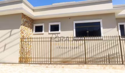 Casa com 4 quartos sendo 2 suítes  à venda, 272 m² por R$ 800.000 - Campos Elíseos - Varginha/MG