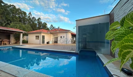 Casa com 3 suítes à venda, 400 m² por R$ 1.200.000 - Lagamar - Varginha/MG