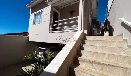 Casa com 3 dormitórios à venda, 121 m² por R$ 570.000,00 - Rezende - Varginha/MG