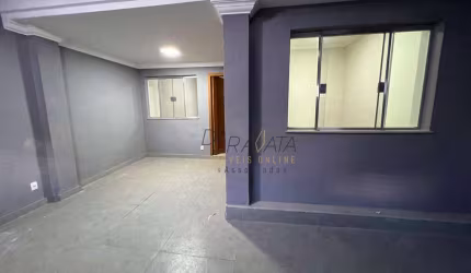 Casa com 4 dormitórios à venda, 228 m² por R$ 950.000,00 - Centro - Varginha/MG