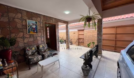 Casa com 3 dormitórios à venda, 151 m² por R$ 450.000,00 - Jardim Sion - Varginha/MG
