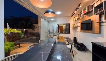 Casa com 3 dormitórios à venda, 201 m² por R$ 1.300.000,00 - Vila Adelaide - Varginha/MG