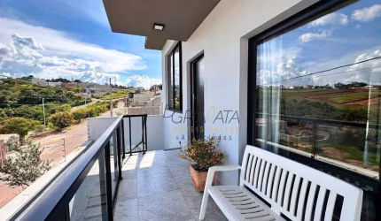 Casa com 3 dormitórios à venda, 144 m² por R$ 590.000,00 - São Matheus - Varginha/MG