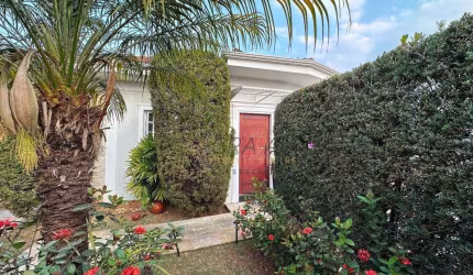 Casa com 4 dormitórios à venda, 230 m² por R$ 1.300.000,00 - Campos Elíseos - Varginha/MG