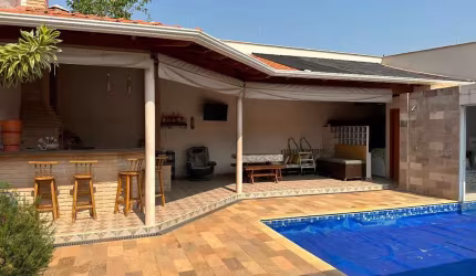 Casa com 3 dormitórios à venda, 195 m² por R$ 950.000,00 - Rezende - Varginha/MG