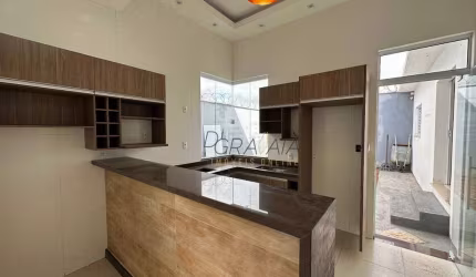 Casa com 3 dormitórios à venda, 121 m² por R$ 390.000,00 - Residencial Vale Das Palmeiras - Varginha/MG
