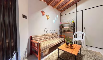 Casa com 3 dormitórios à venda, 190 m² por R$ 520.000,00 - Sagrado Coração - Varginha/MG