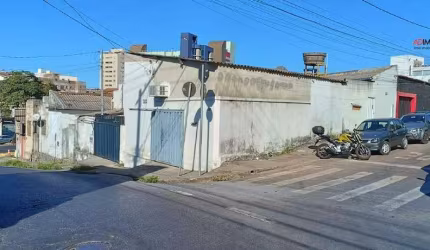 Lote com área de 739m², zoneamento OP-1, bairro Caiçara
