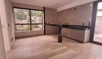 Área Privativa com área interna de 55m² e área externa de 62m², 01 quarto suíte, 02 vagas, no Lourdes