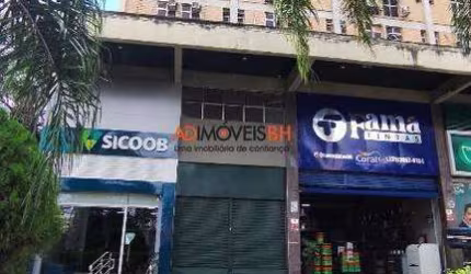 Loja comercial toda reformada com 81m², sobreloja de 30m², 03 banheiros, depósito, frente para Av. Cristiano Machado, no Cidade Nova