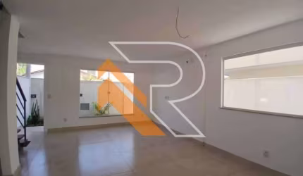 Casa com 3 quartos à venda na Rua Vereador Luiz Botelho, Piratininga, Niterói, 140 m2 por R$ 790.000