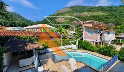 Casa em condomínio fechado com 4 quartos à venda na Estrada de Itacoatiara, Itacoatiara, Niterói, 350 m2 por R$ 3.000.000
