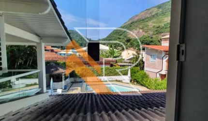 Casa em condomínio fechado com 4 quartos à venda na Estrada de Itacoatiara, Itacoatiara, Niterói, 350 m2 por R$ 3.000.000